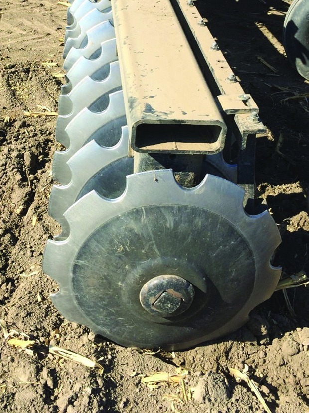UTC coated disc roller working in the field